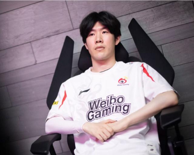 爱游戏体育-TheShy回归赛场，比分优势明显首场状态亮眼，FPX观众沸腾！的简单介绍